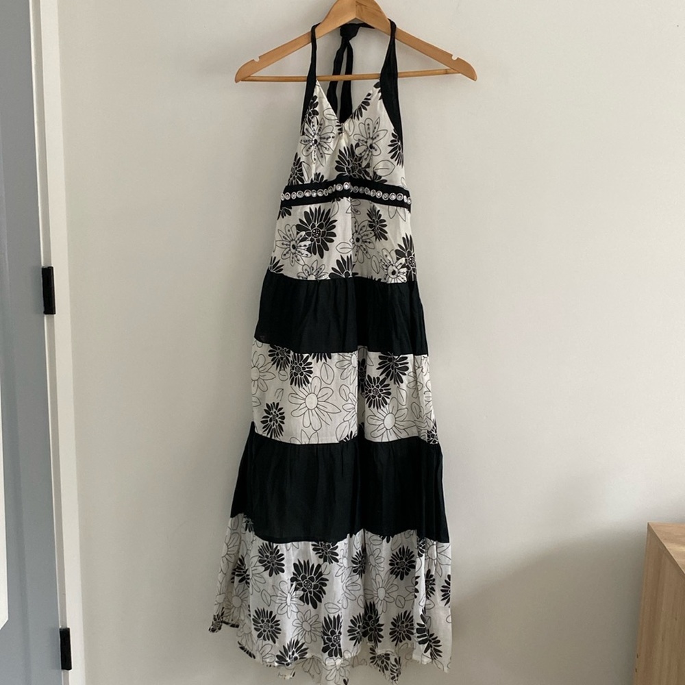 Women’s halter dress maxi